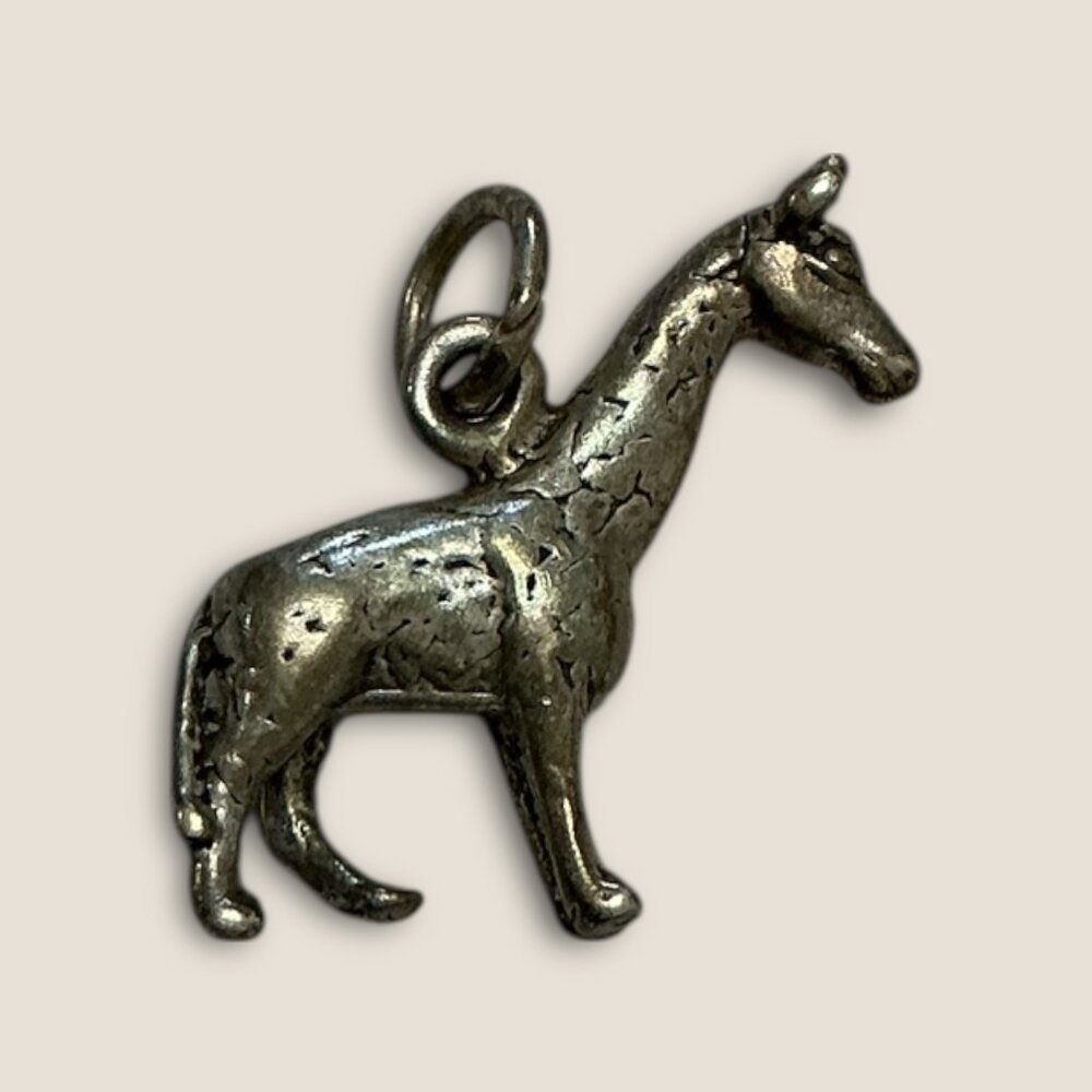Vintage Sterling Silver Giraffe Pendant Charm 2.1 Grams Unique Animal Jewelry Fo